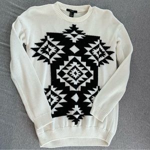 Forever 21 | Black & White Knitted Sweater